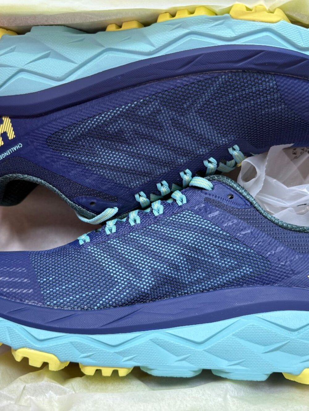 Hoka Challenger ATR 5, Women's 8.5 Wide